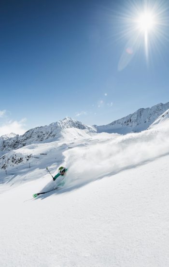 Tischschnee Stubaital, Skifahrer im Stubaital