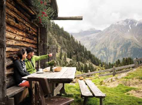 Almhütten im Stubaital, Wandern im Stubaital, Sommer im Stubaital